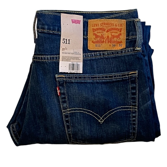 LEVI brand. NWT. Size 36/32. Slim fit. - Picture 3 of 4